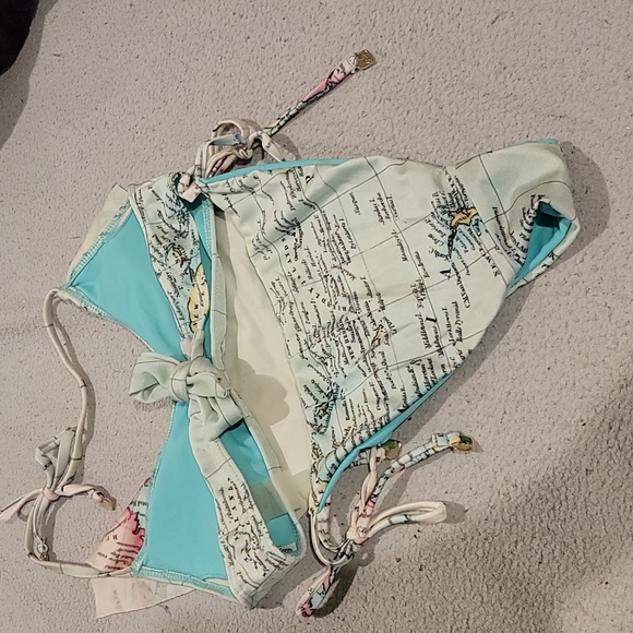 Wildfox Take me on Vacation swim suit - Picture 5 of 8